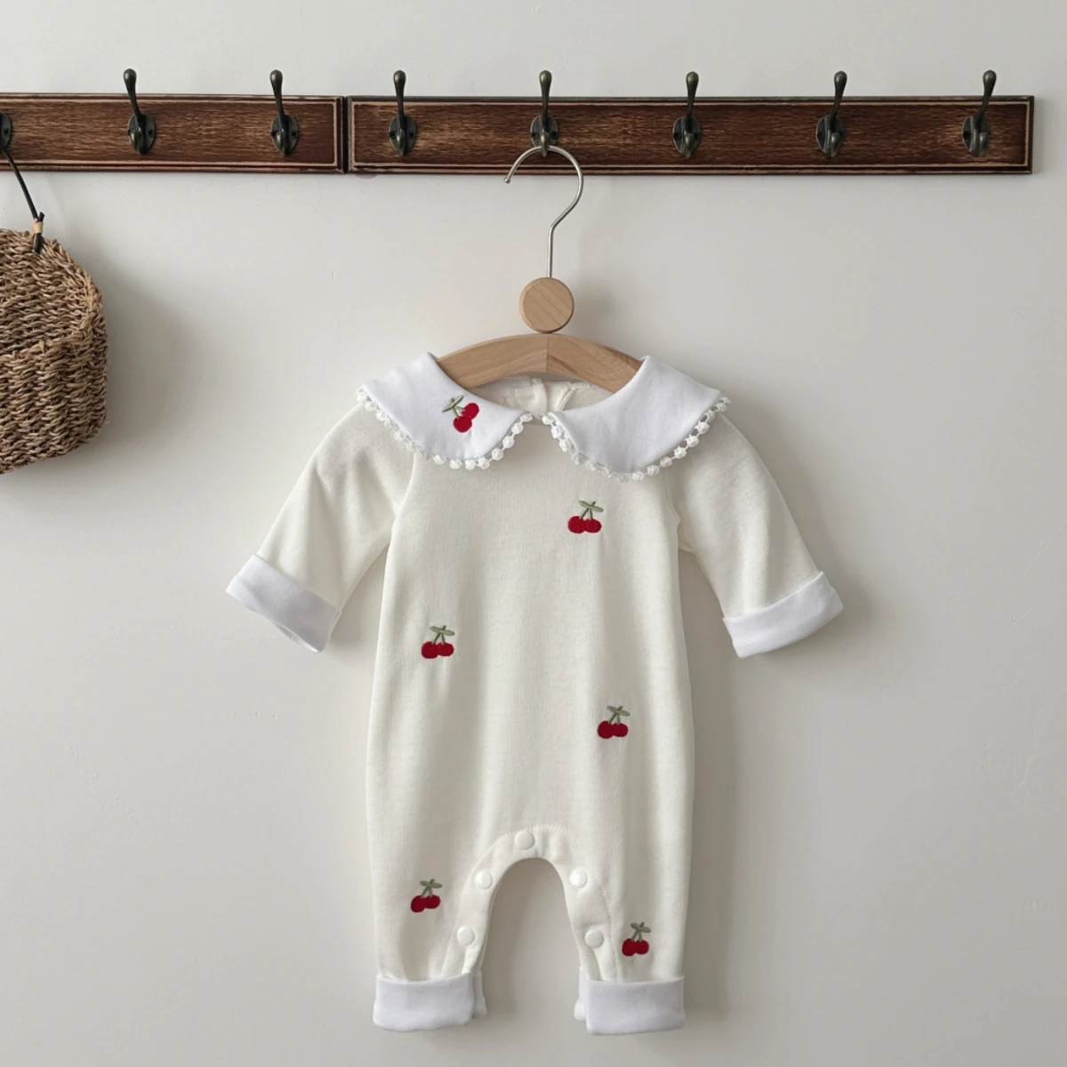 Macacão de Bebê com Bordado de - Baby Nursery Embroidery avaliação e preço