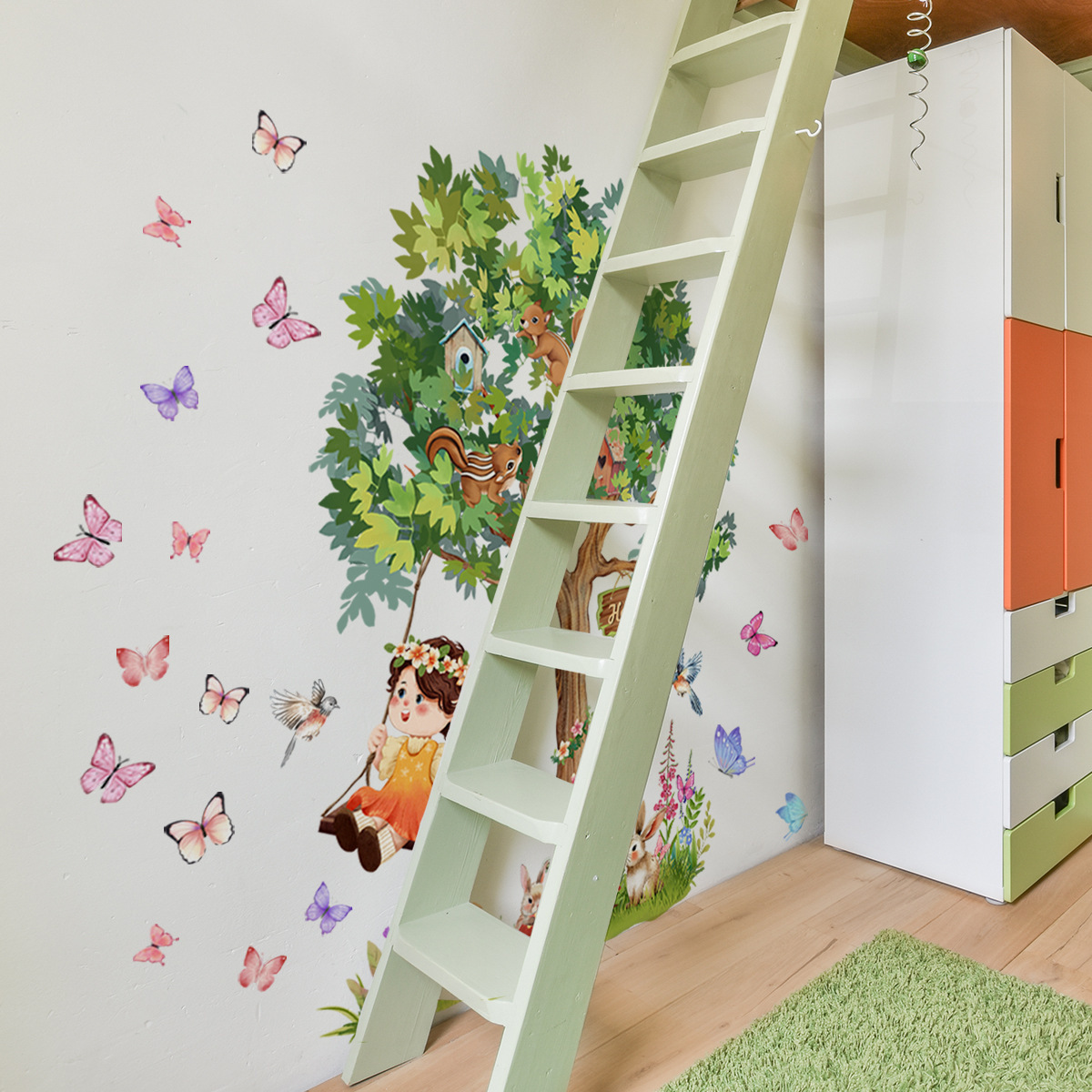 Bebê menina balançando balança - Baby Nursery Tree avaliação e preço